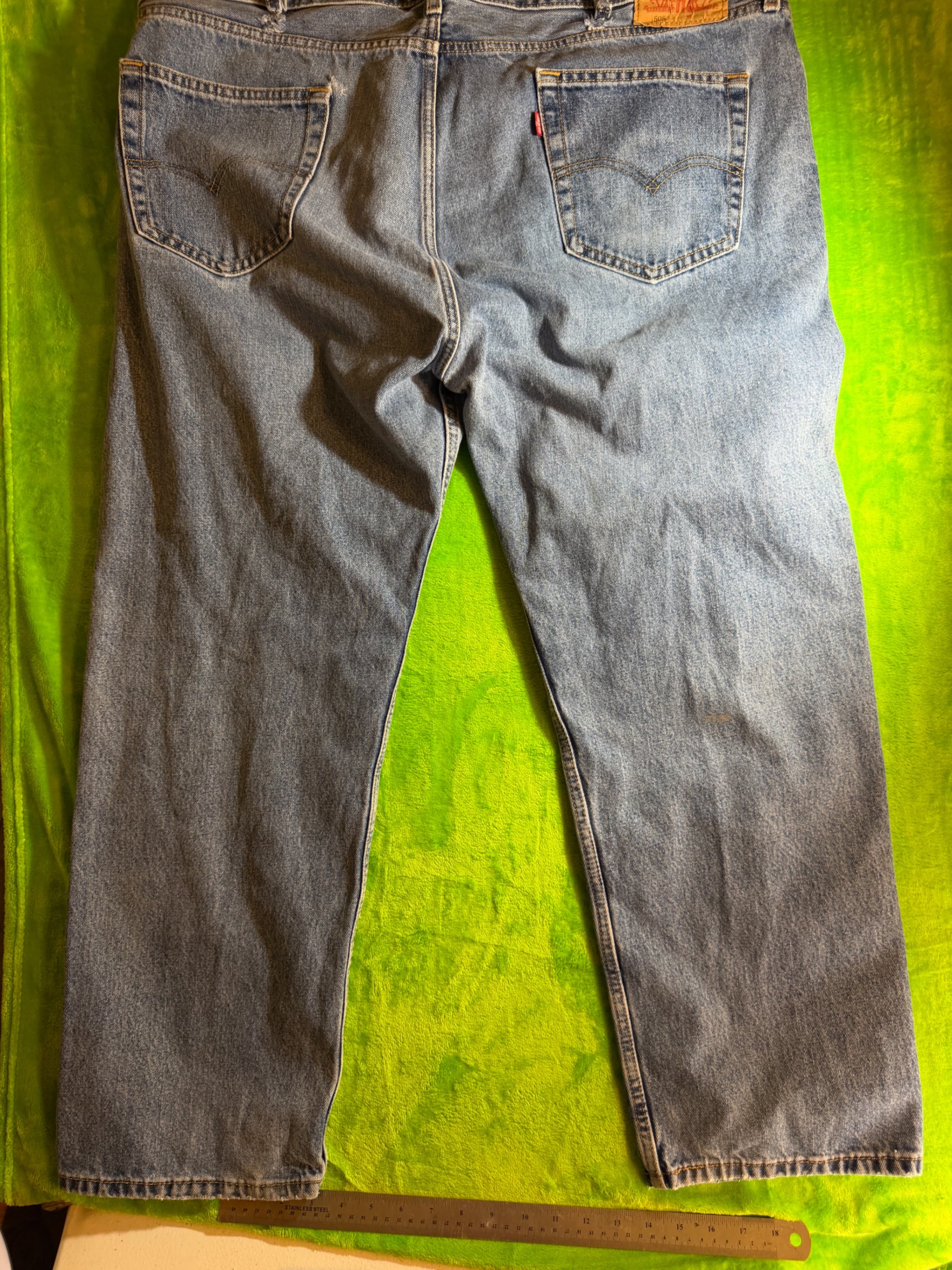 Levi's 505 Regular Fit Light Wash Jeans W44 L30 - Thumbnail 2