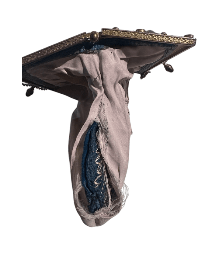 Antique 1920s/30s French Cornflower Blue Silk Velvet Evening Bag with Raised Stumpwork and Jeweled Filigree Frame - Thumbnail 15