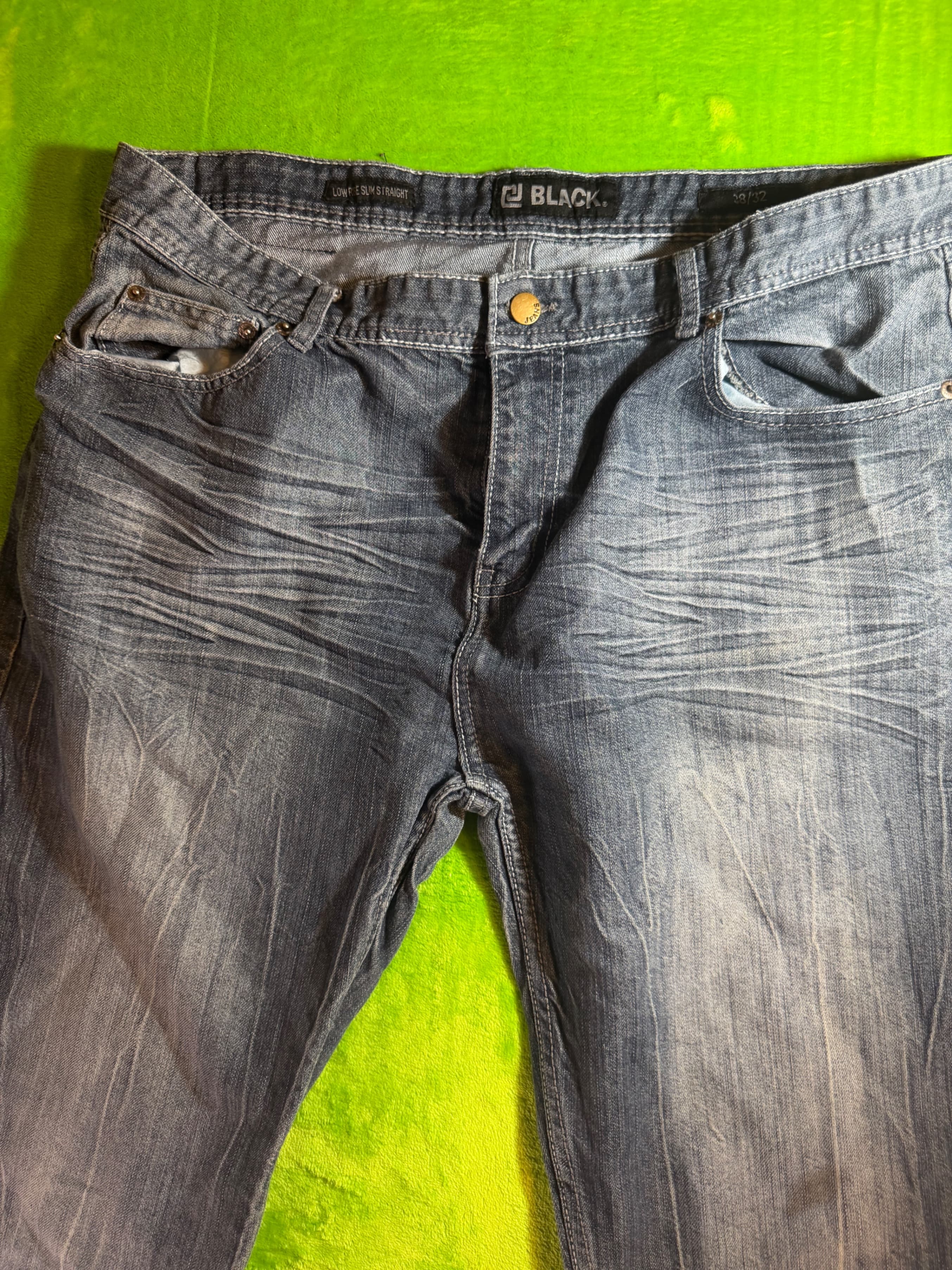 CJ Black Low Rise Slim Straight Jeans  38x32 Distressed Denim - Thumbnail 7