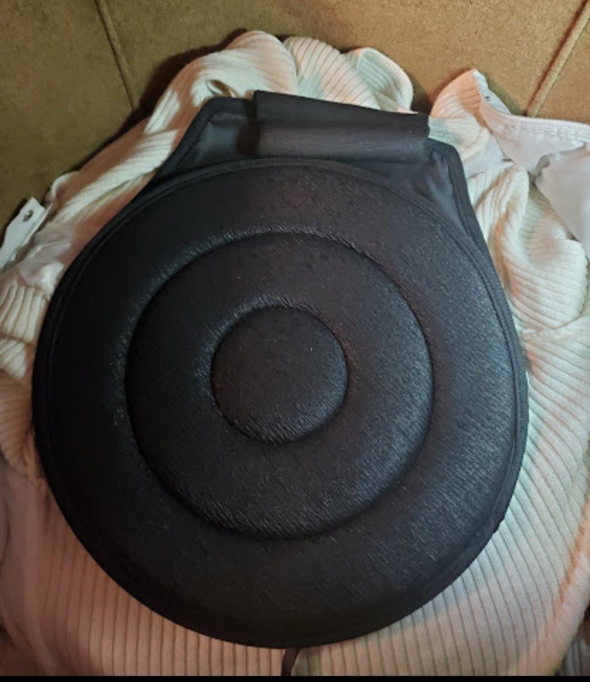 Swivel Cushion for Car or Chair - Image 1