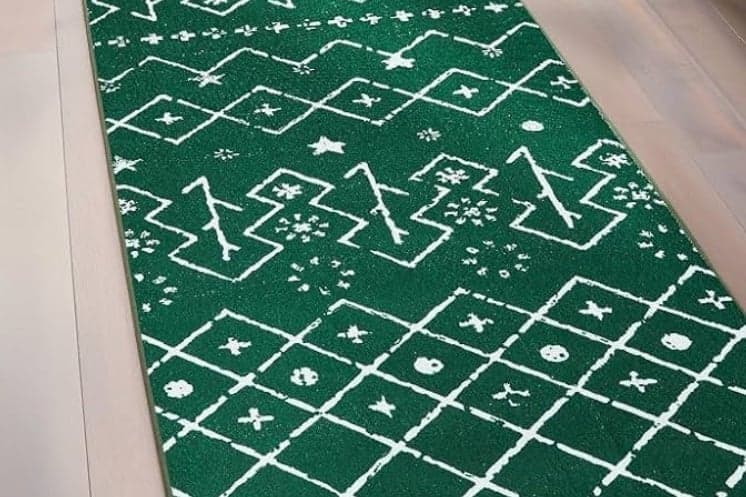 2x3 Christmas Area Rug - Image 1