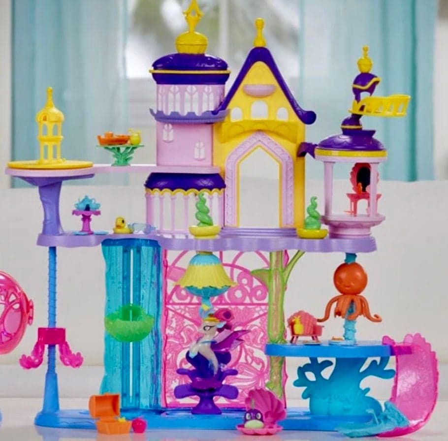 My Little Pony: The Movie Canterlot & Seaquestria Castle with Light-Up Tower - Image 1
