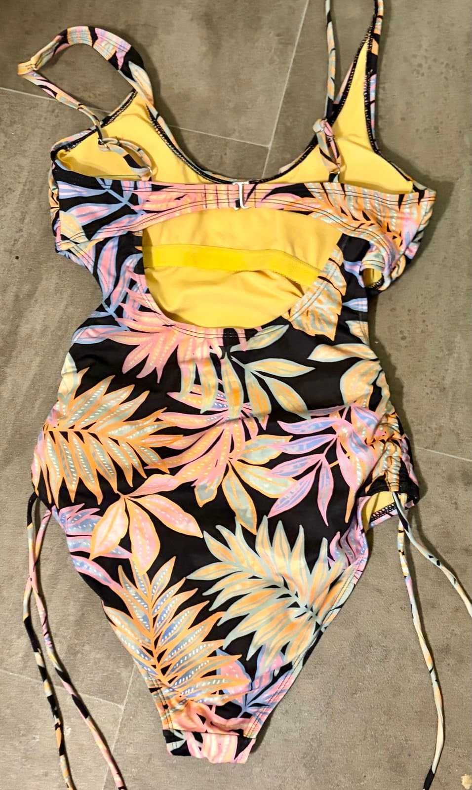 New, Women’s Hurley Swimming Suit - Thumbnail 3