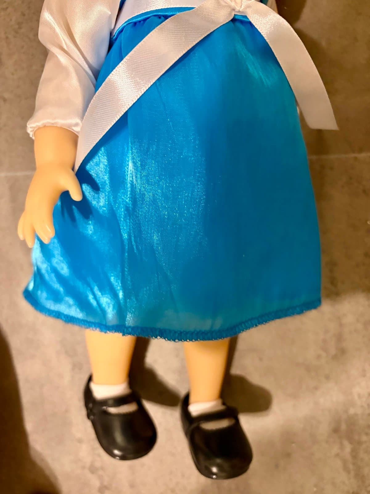 Disney Animators' Collection Belle Doll - Thumbnail 4