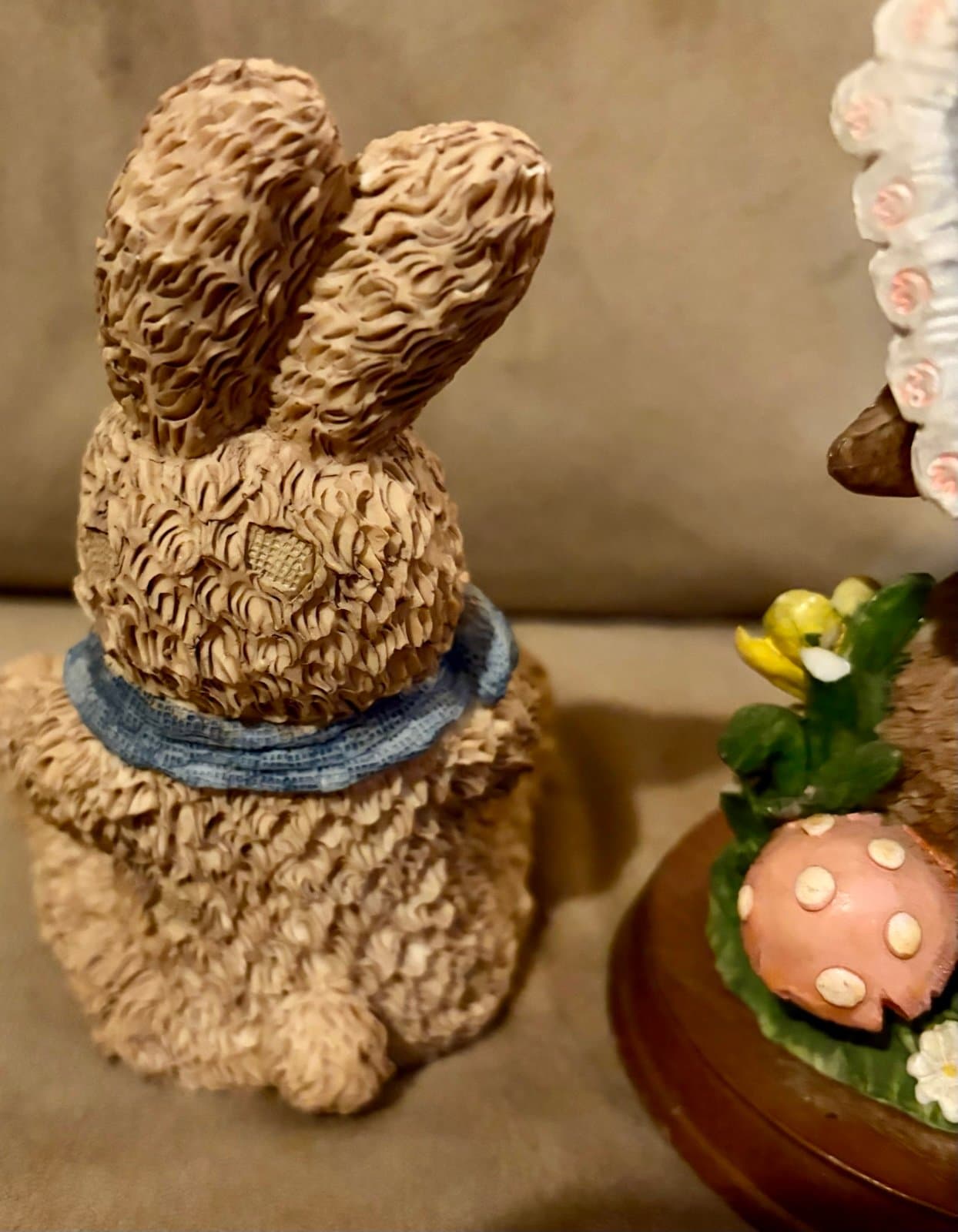 2 Porcalian Bunny Figurines - Thumbnail 6