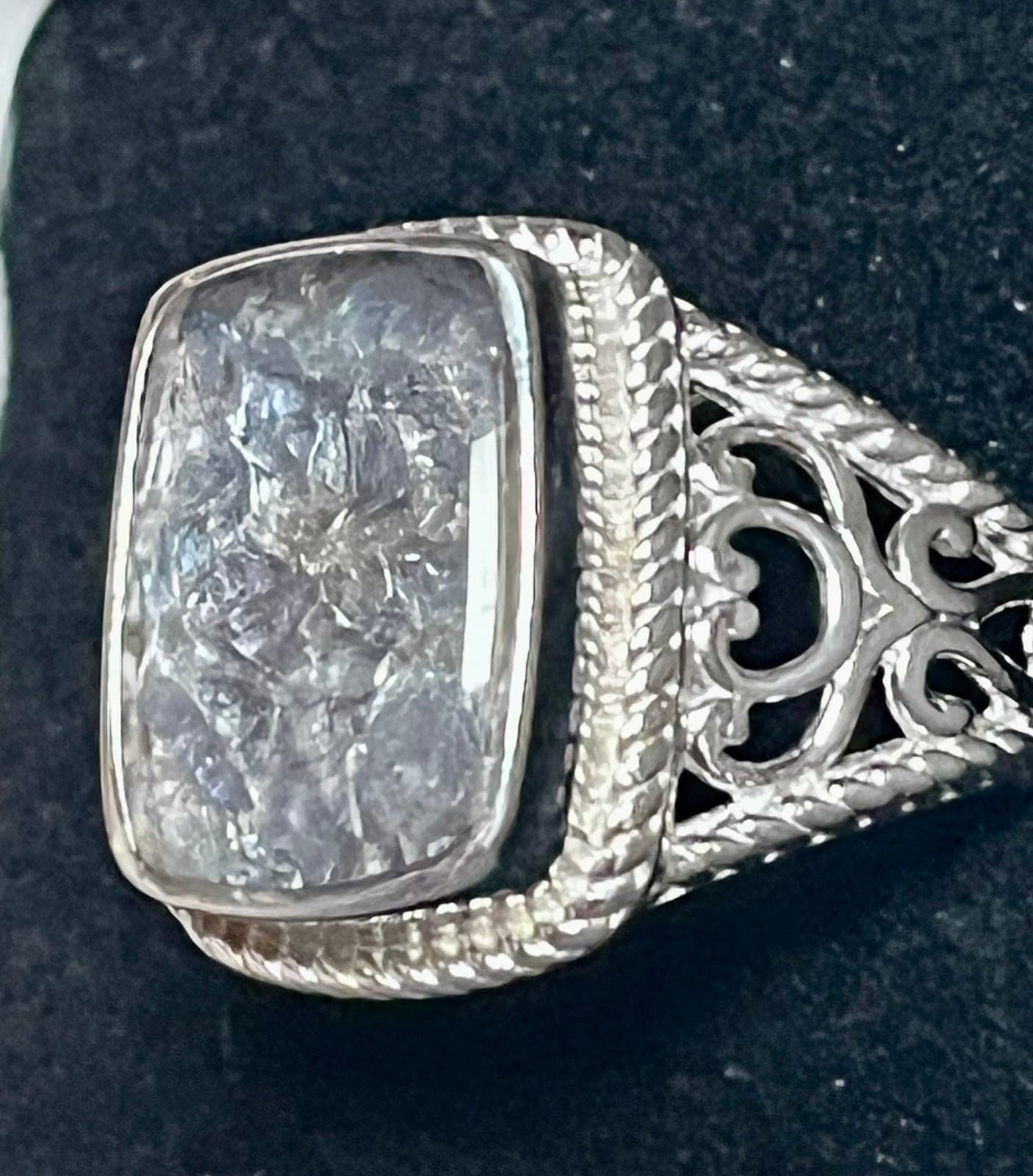 Matrix Tanzanite Ring size 8 - Thumbnail 4