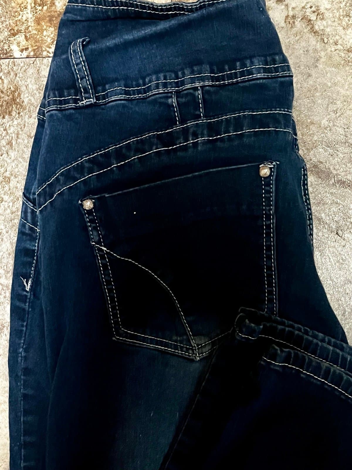 Almost Famous Jeans size 13 - Thumbnail 4
