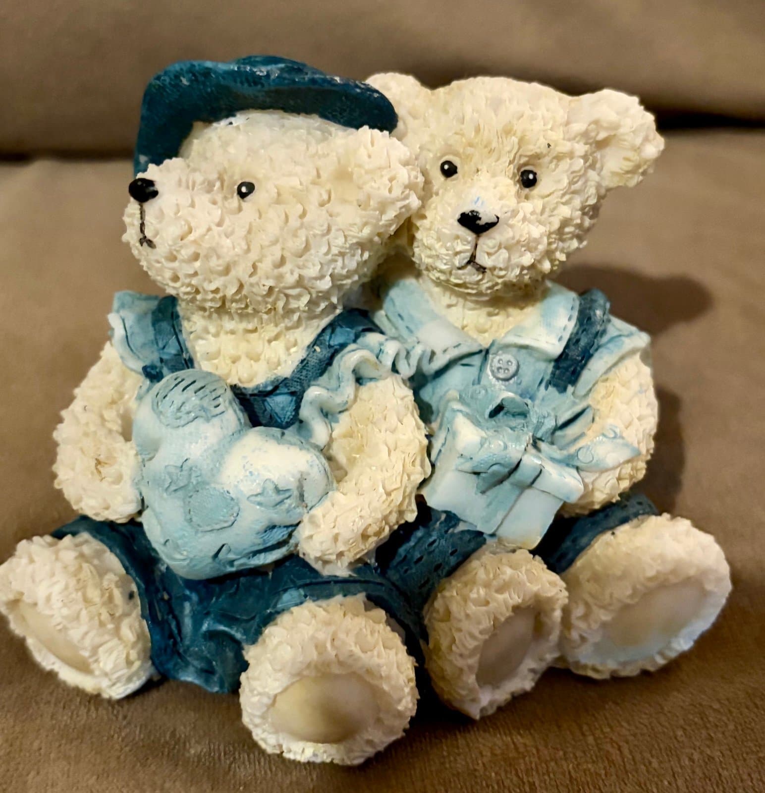 Vintage Porcelain Bear Figurine - Thumbnail 2