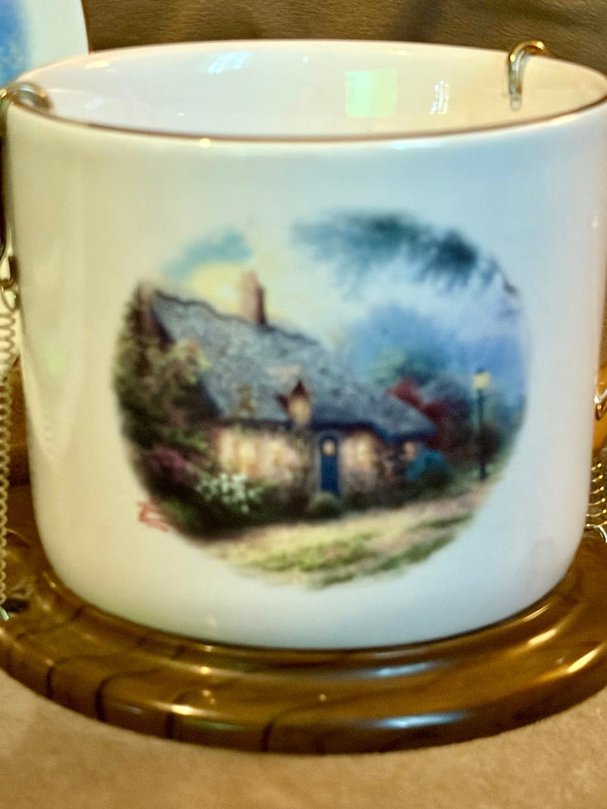 Thomas Kinkade cup and saucer set - Thumbnail 5