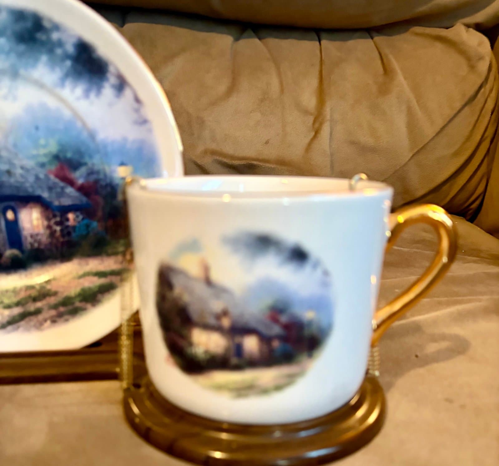 Thomas Kinkade cup and saucer set - Thumbnail 3
