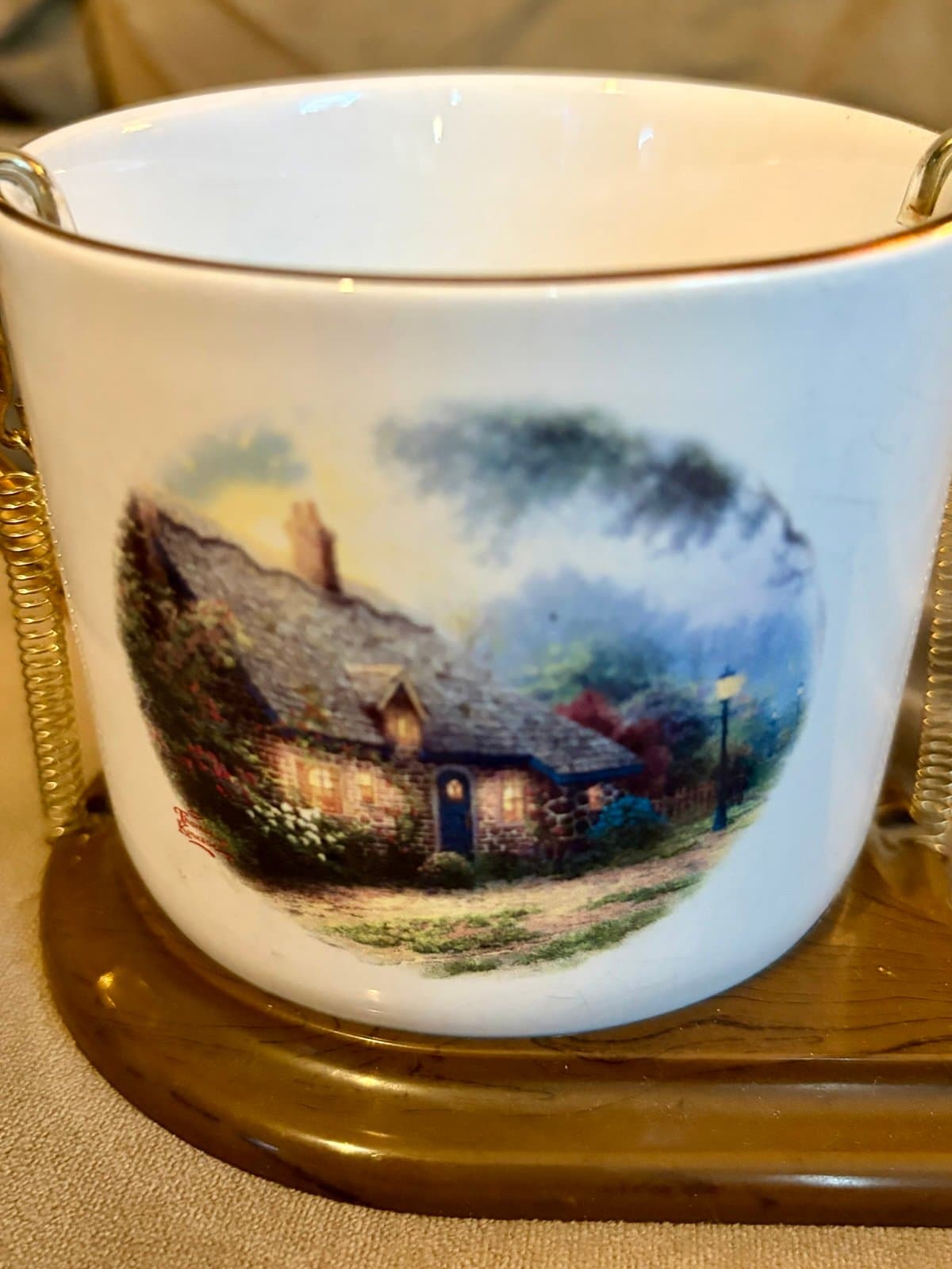 Thomas Kinkade cup and saucer set - Thumbnail 10