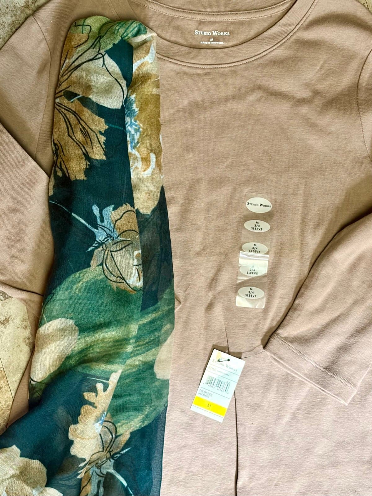 NWT, Scarf and Shirt set - Thumbnail 6