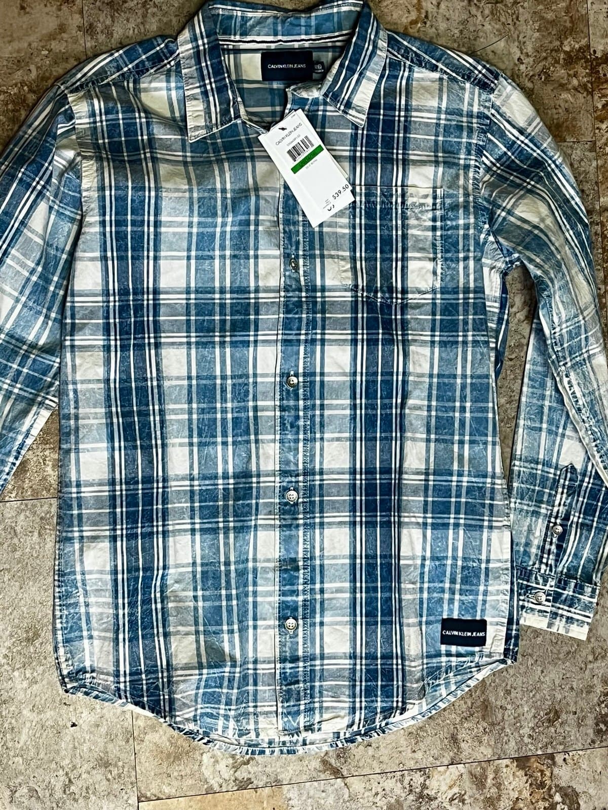 NWT, Boys Calvin Klein Button up, size 14-16 - Thumbnail 6