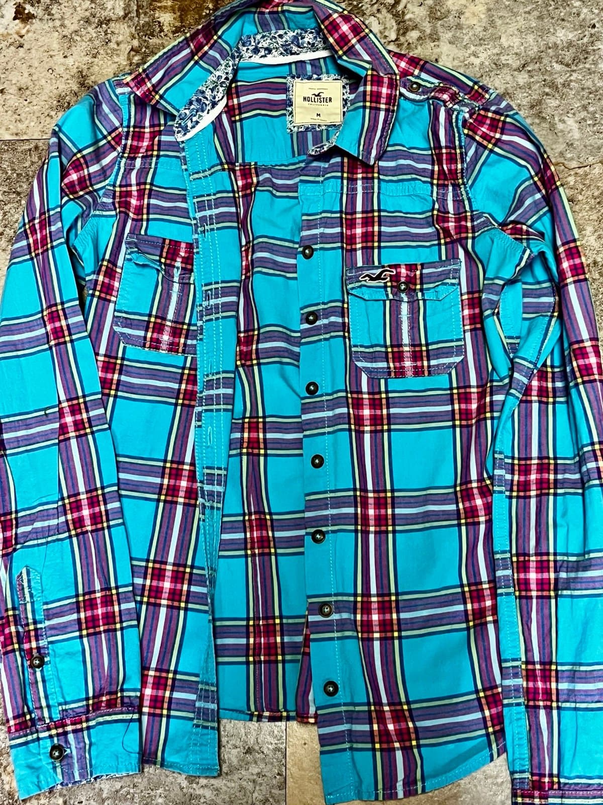 Hollister Button up size M - Thumbnail 3