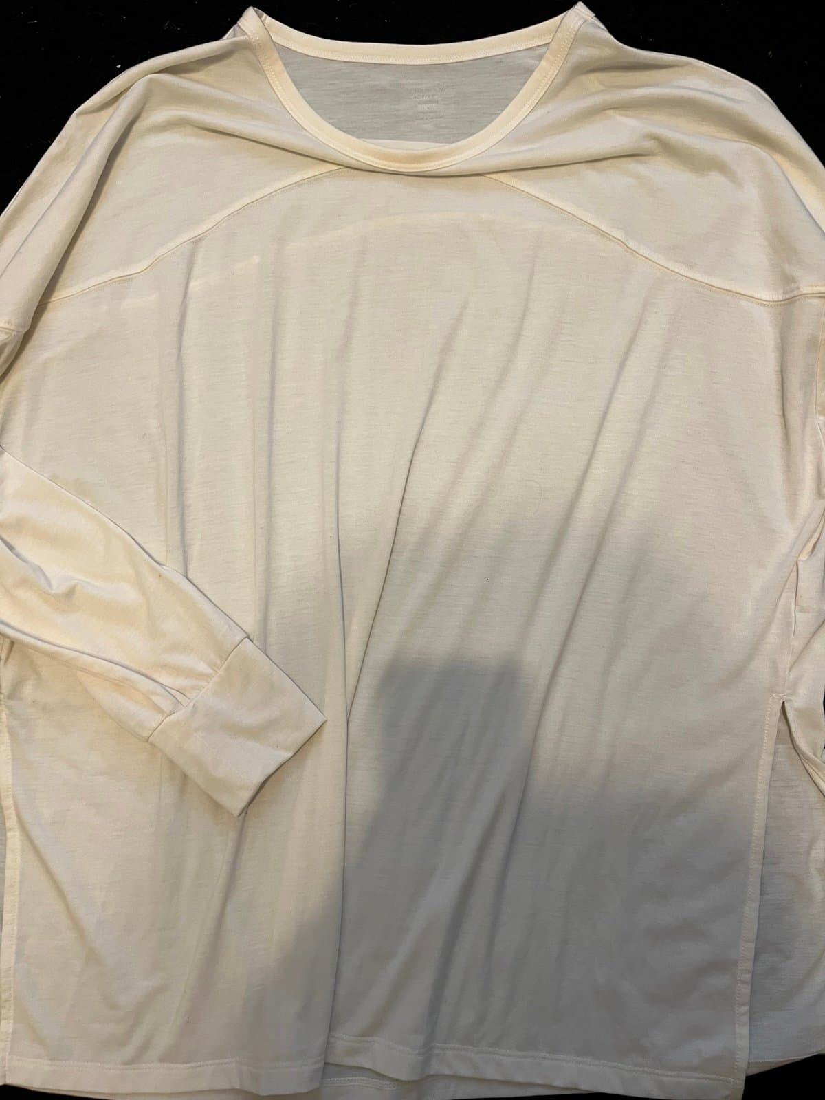 Old Navy Active long Sleeve Top, size LG - Image 1