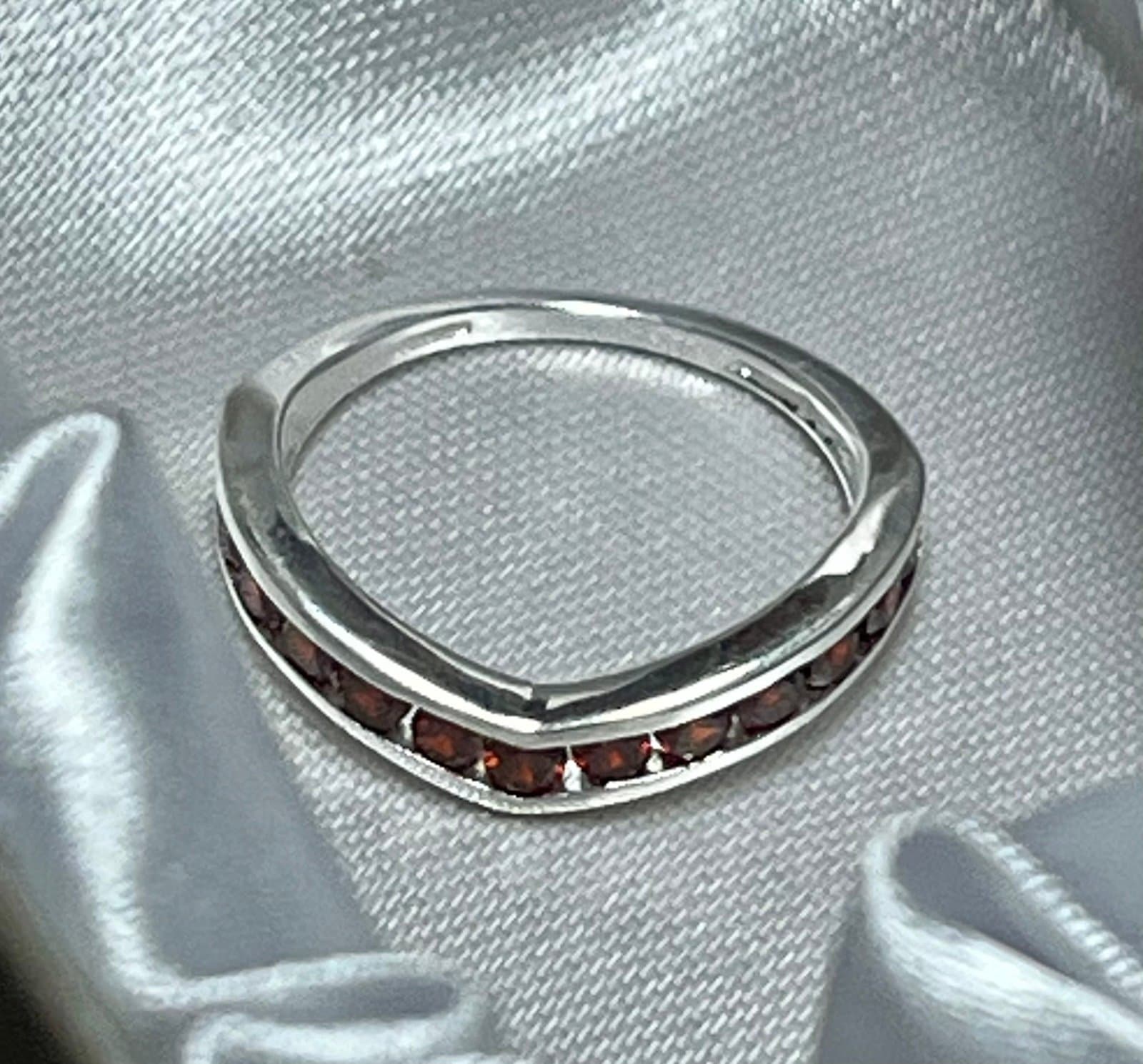 NWT, Simulated Garnet Dimond Ring size 7 - Thumbnail 3