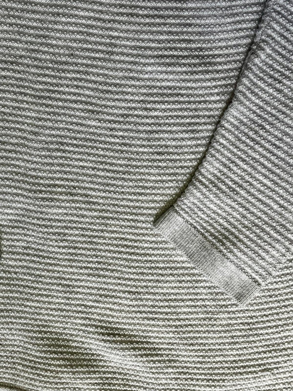Old Navy Sweater size SM - Thumbnail 5
