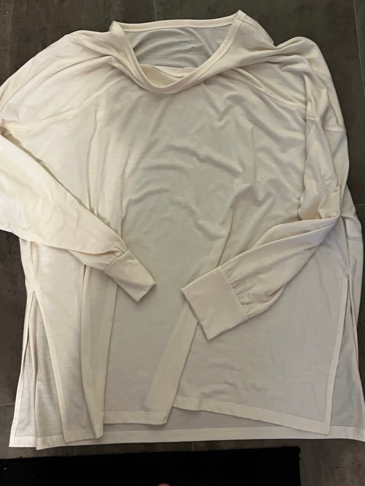 Old Navy Active long Sleeve Top, size LG - Thumbnail 4