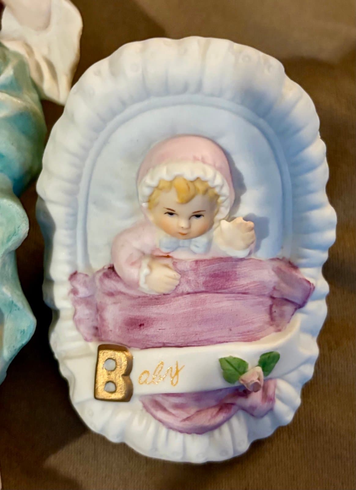 Women and Baby Porcelain Figurines - Thumbnail 2