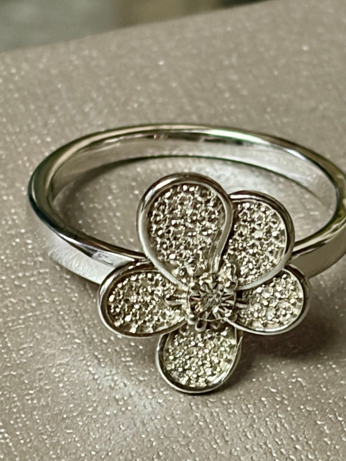 NWT, White Diamond Accent Petal Ring, size 9 - Image 1