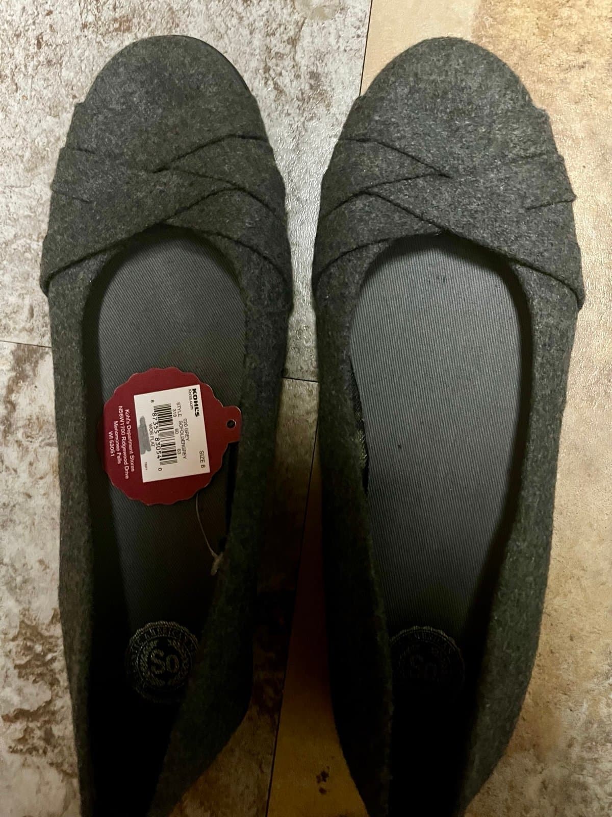 NWT, SO skip on Gray Dress Shoes, size 8 - Thumbnail 3