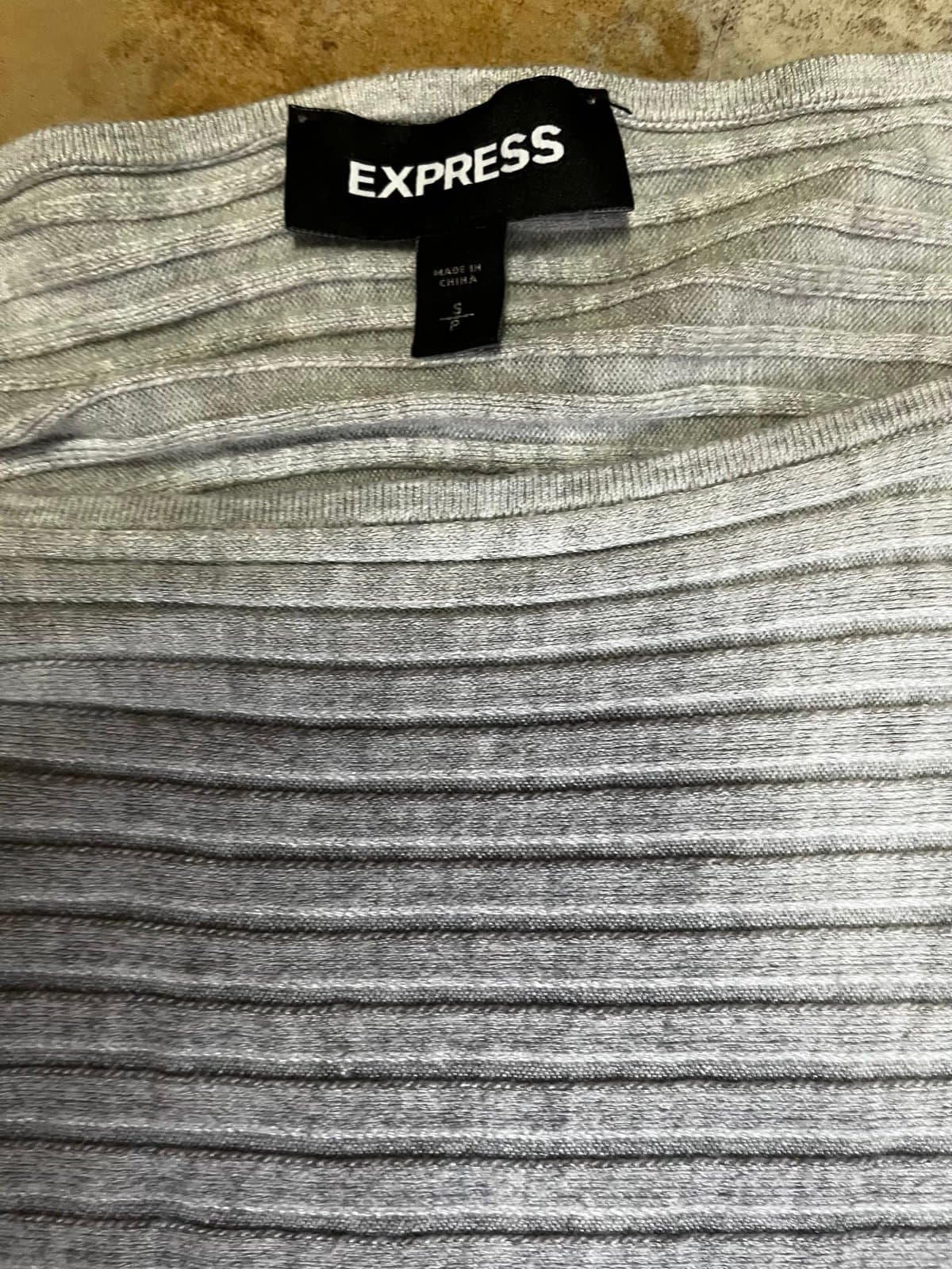 Express Sweater size SM. - Thumbnail 3