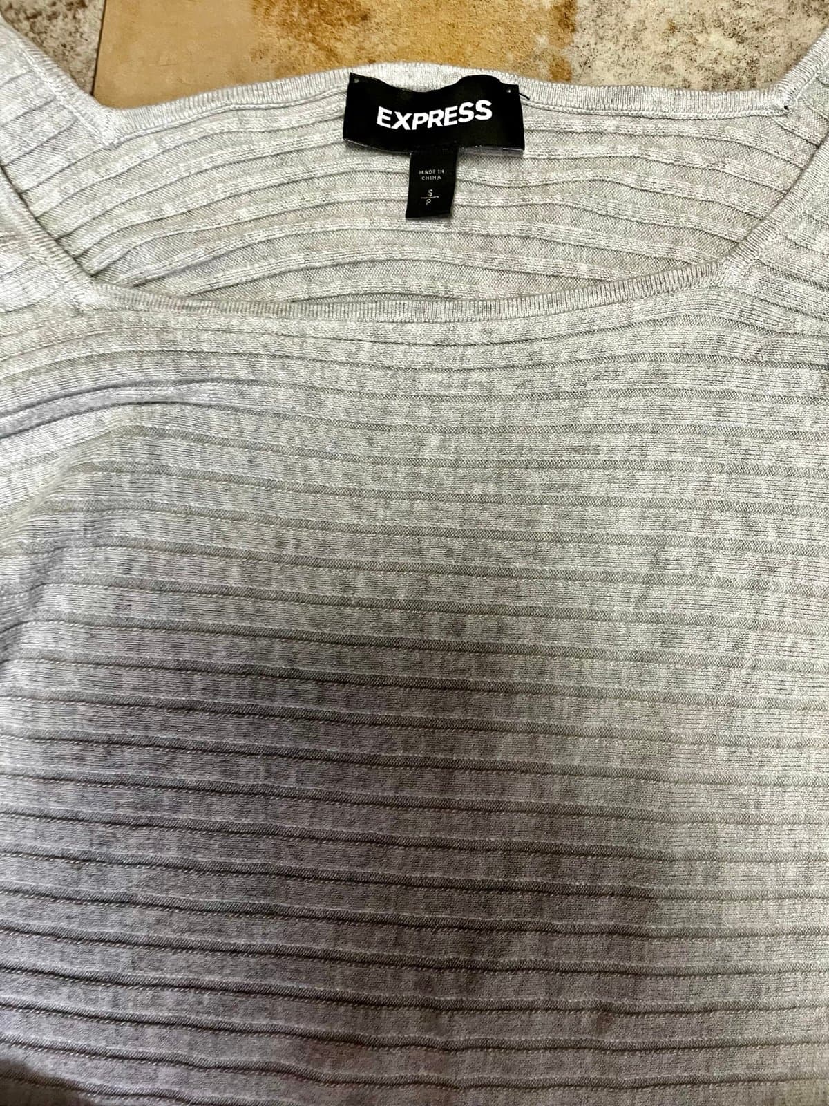 Express Sweater size SM. - Thumbnail 4