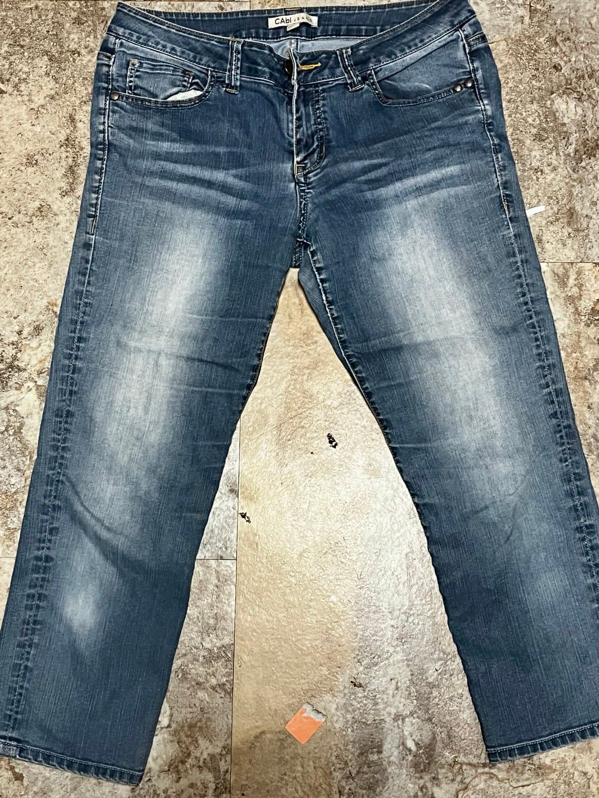 Women’s Cabi Jean Capris 6 - Thumbnail 2