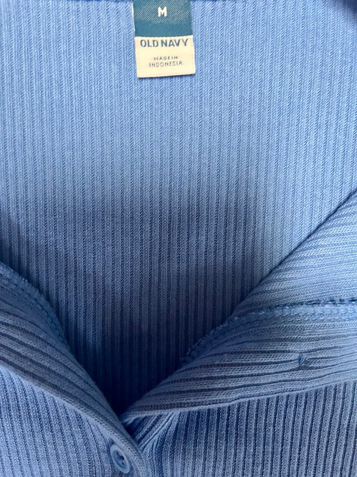 Old Navy button up sweater size M. - Thumbnail 4