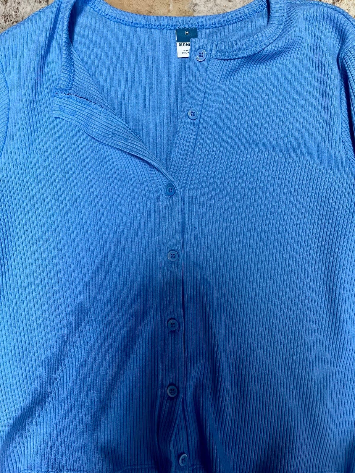 Old Navy button up sweater size M. - Thumbnail 2