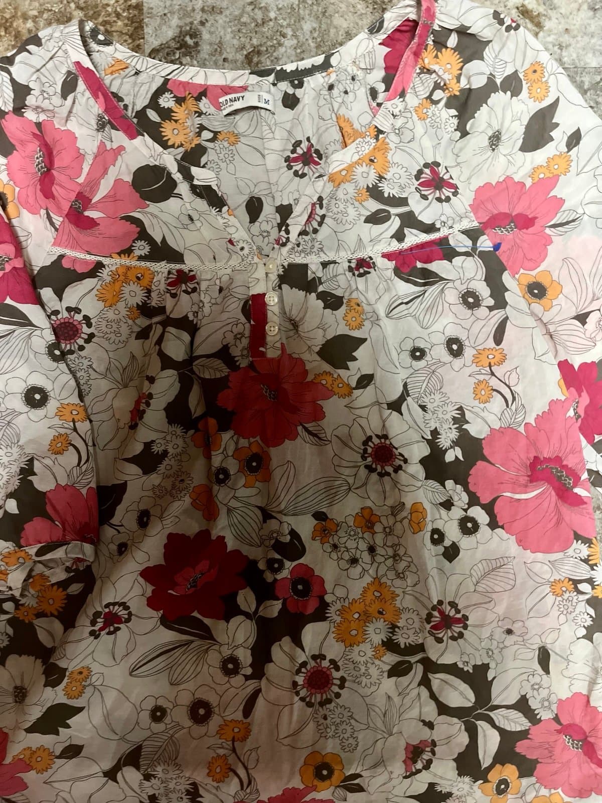 Old Navy Blouse size M. - Thumbnail 3