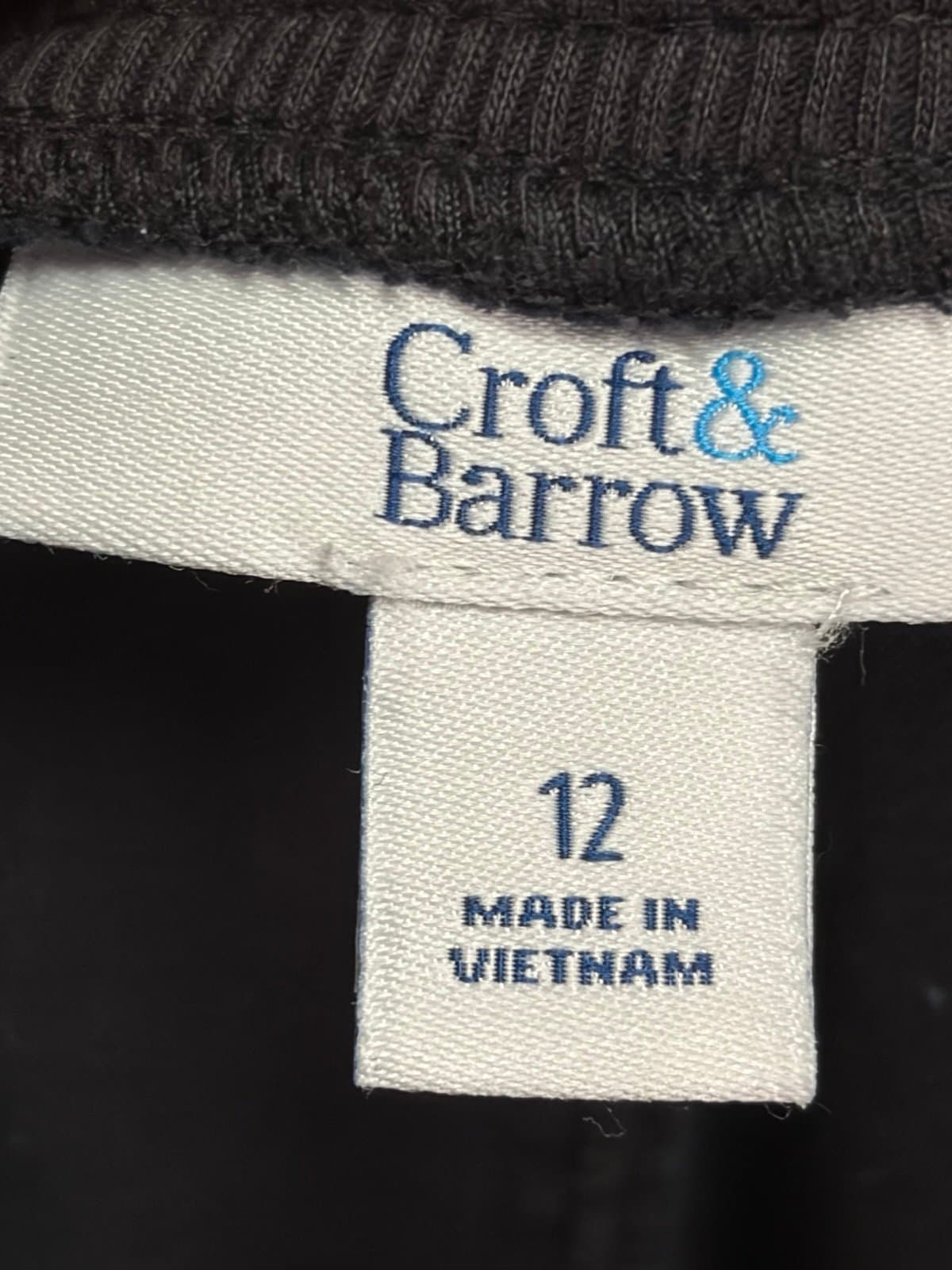 Croft & Borrow Black Cargo Capris, 12 - Thumbnail 4