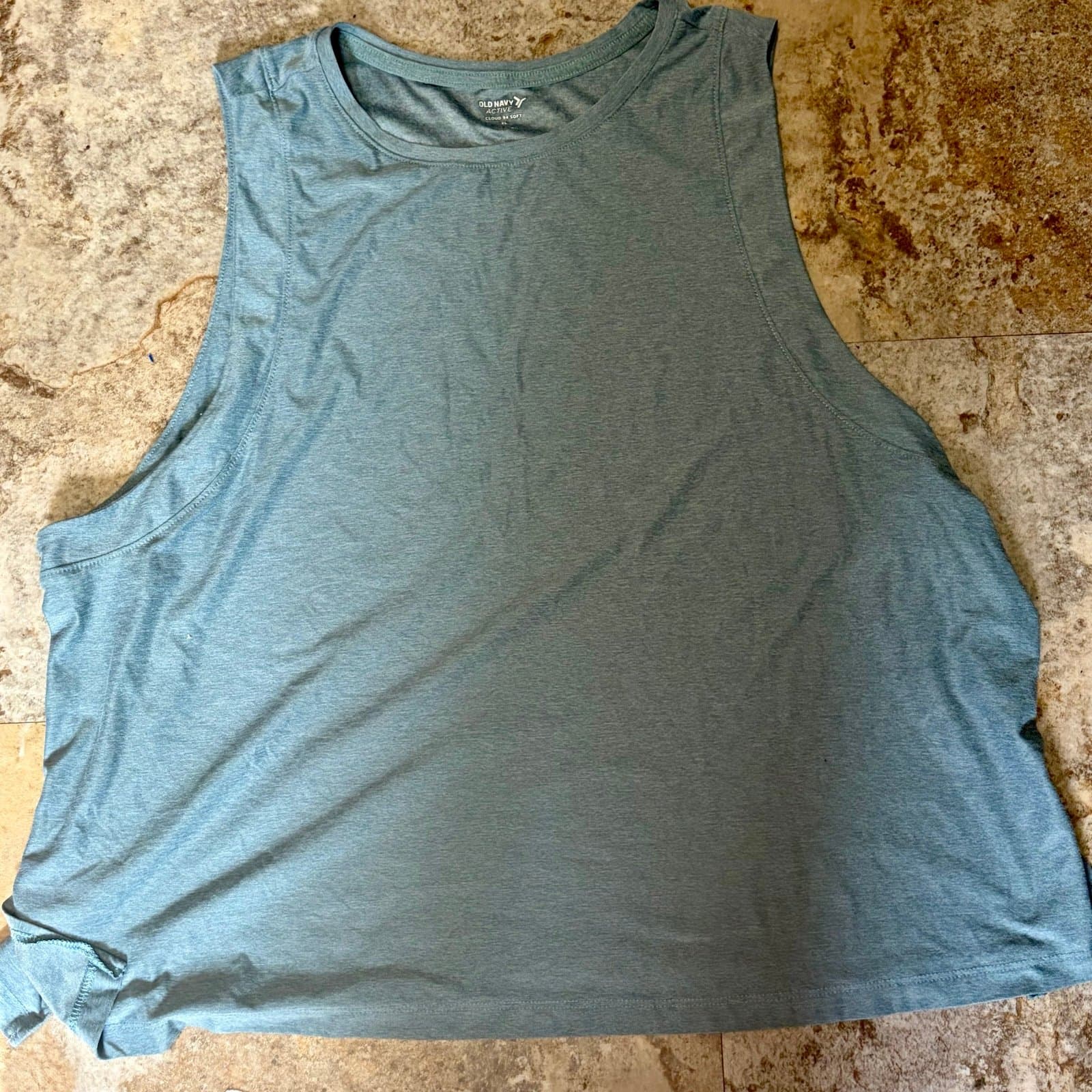 Women’s Old Navy Athletic Top xl - Image 1