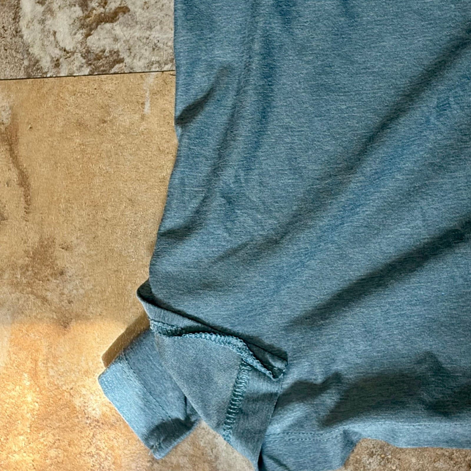 Women’s Old Navy Athletic Top xl - Thumbnail 2
