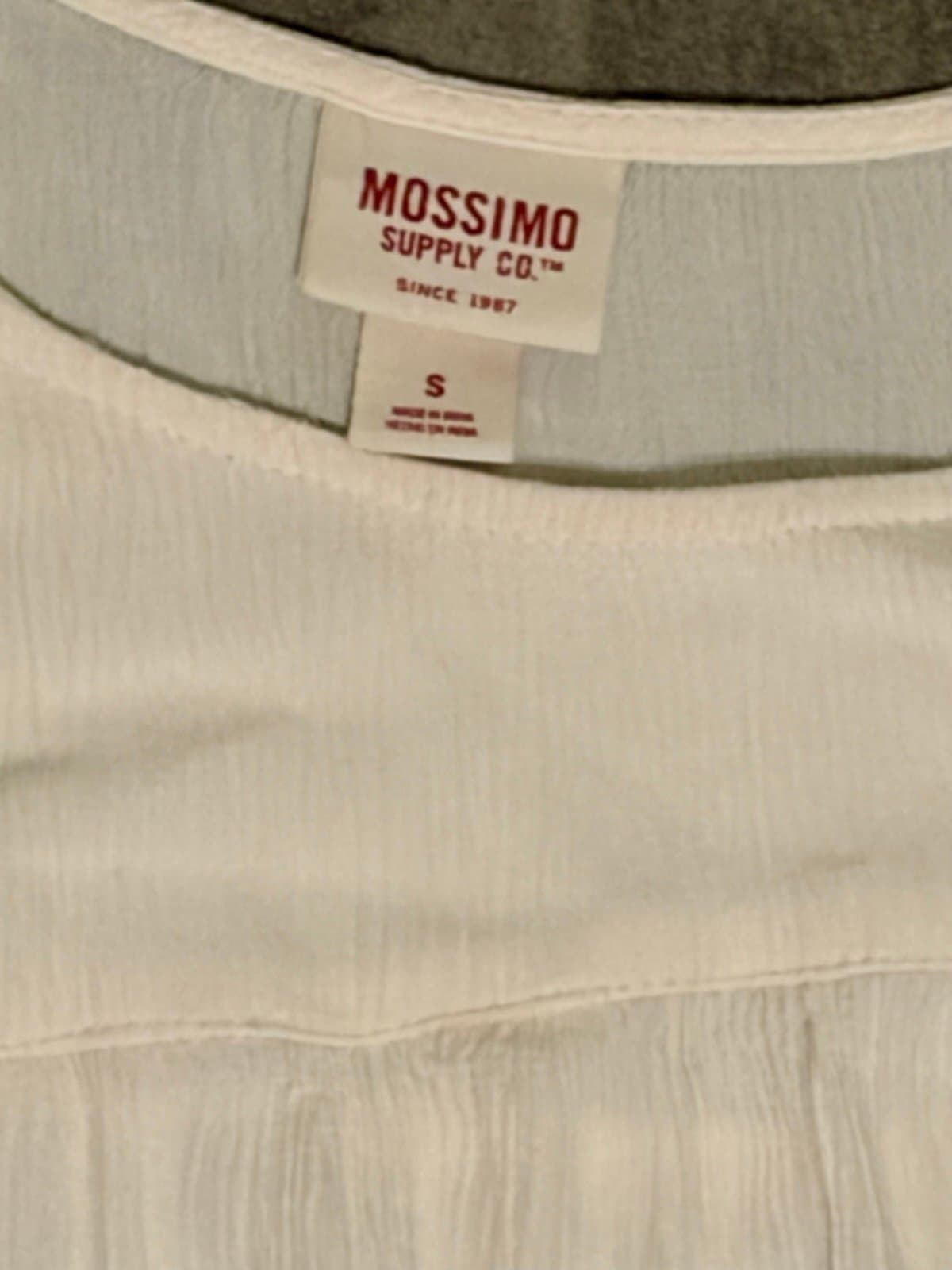 Women’s Mossimo creme Tank size M - Thumbnail 7