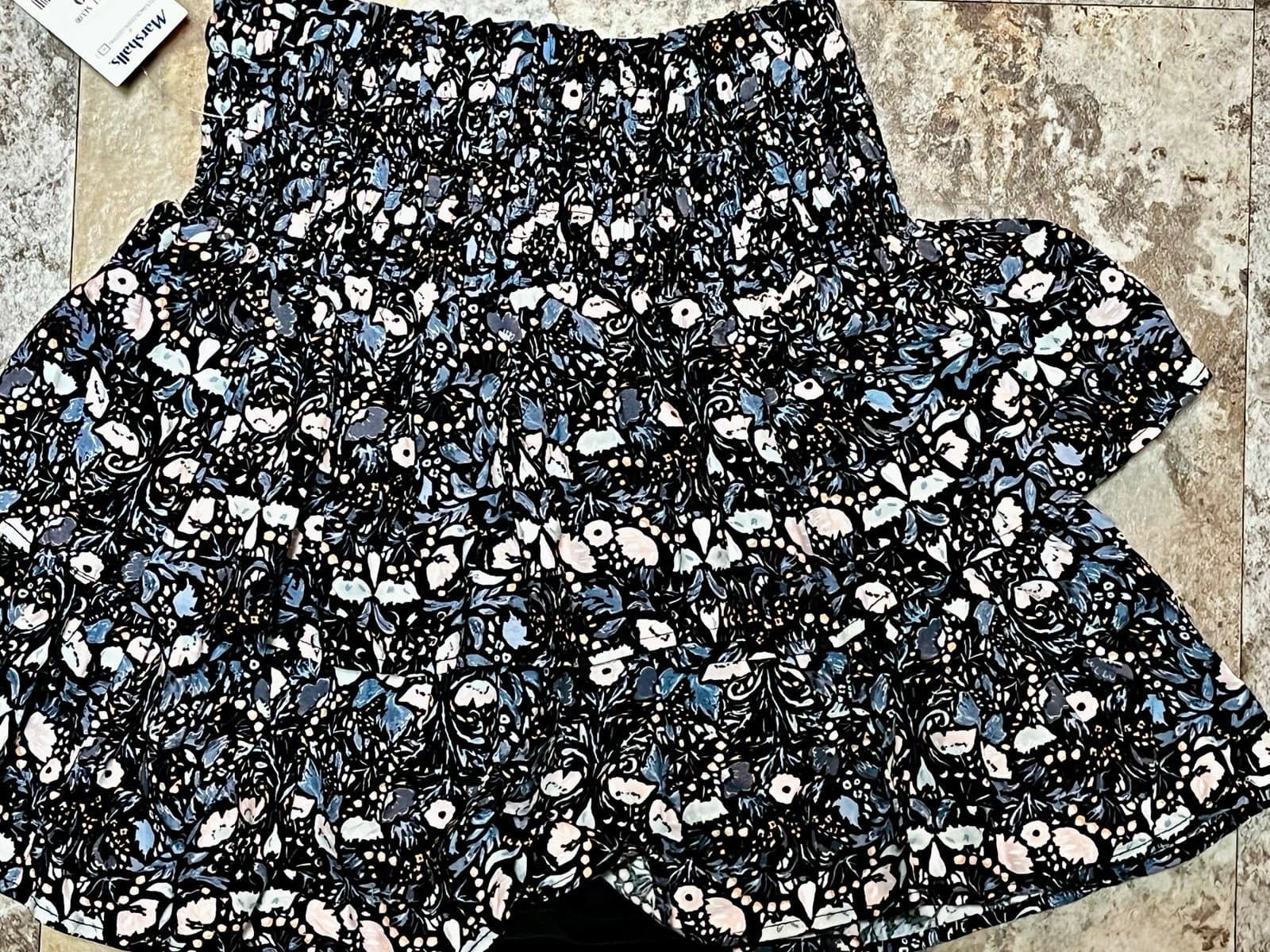 NWT, Wallflower Skirt size M - Thumbnail 2