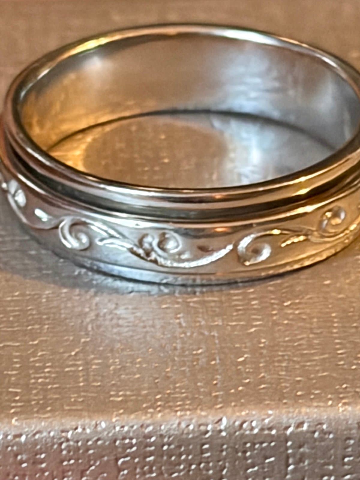 Sterling Silver Wave Spinner Ring, size 8 - Thumbnail 7