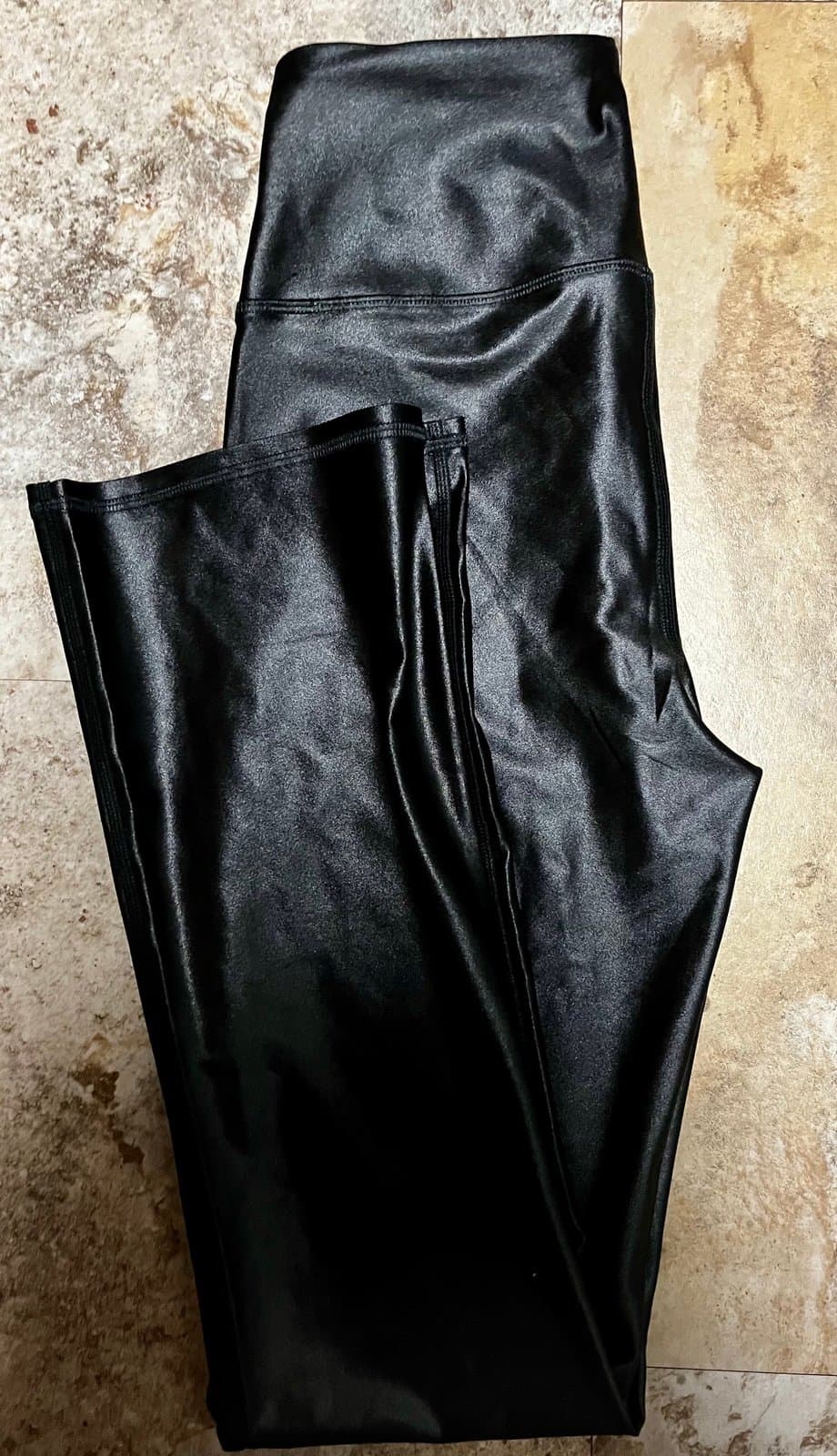 Maurice’s Leather Pants size SM - Thumbnail 3