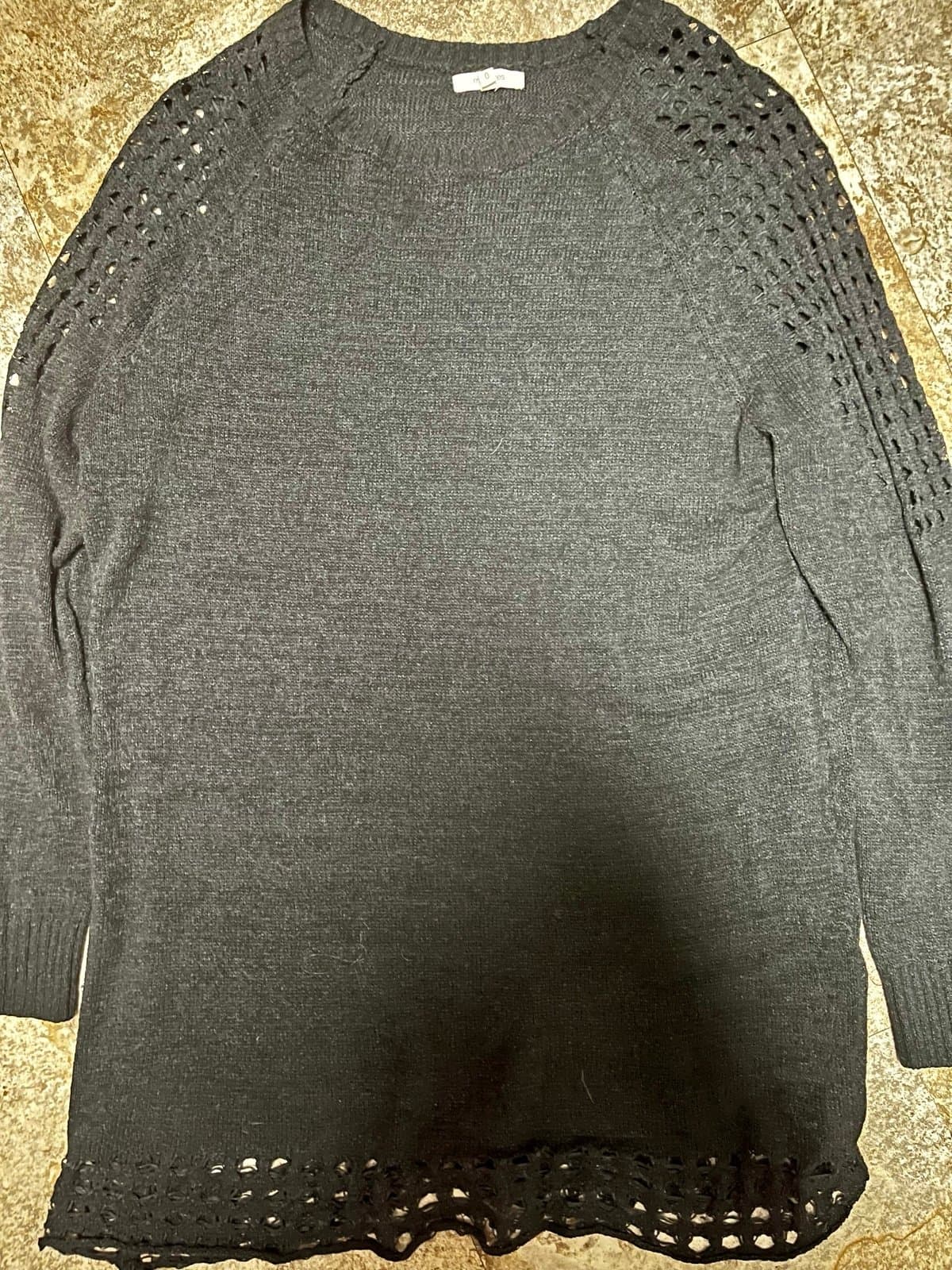 Women’s sweater size XL - Image 1