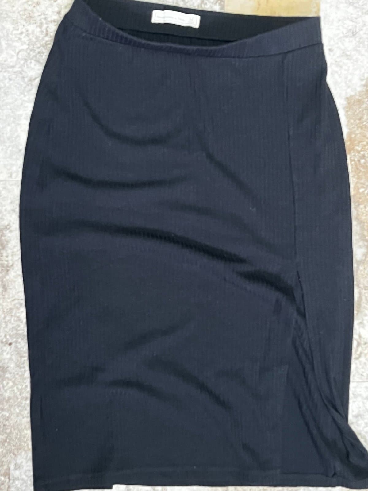 Abercrombie & Finch Black Skirt, size M - Image 1