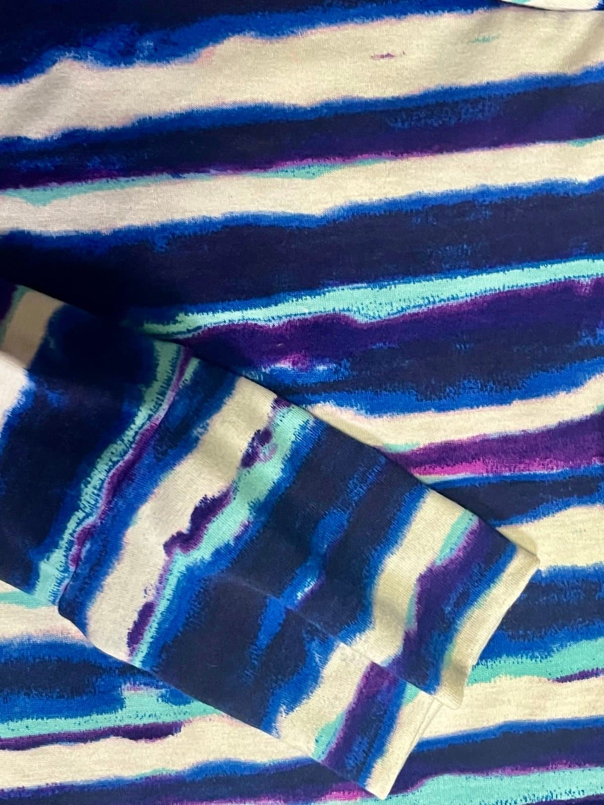 Lularoe Hoodie size SM - Thumbnail 7