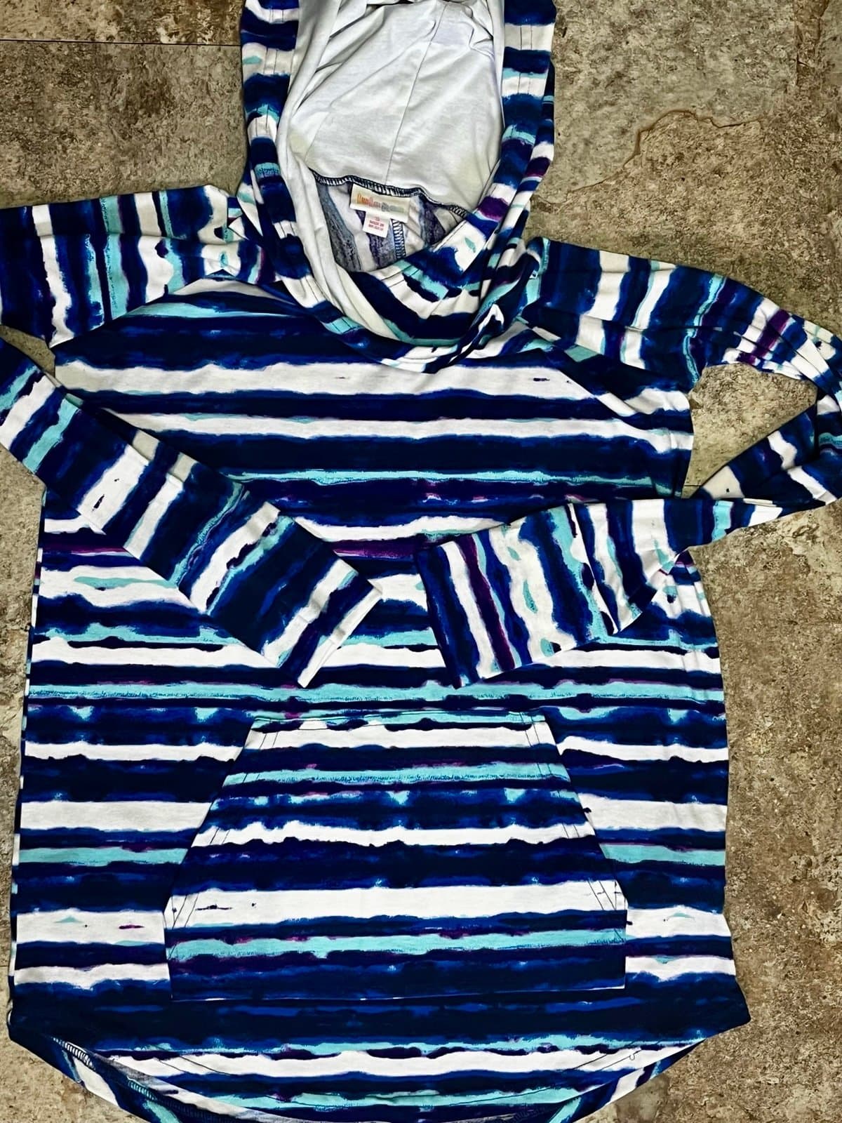 Lularoe Hoodie size SM - Thumbnail 8