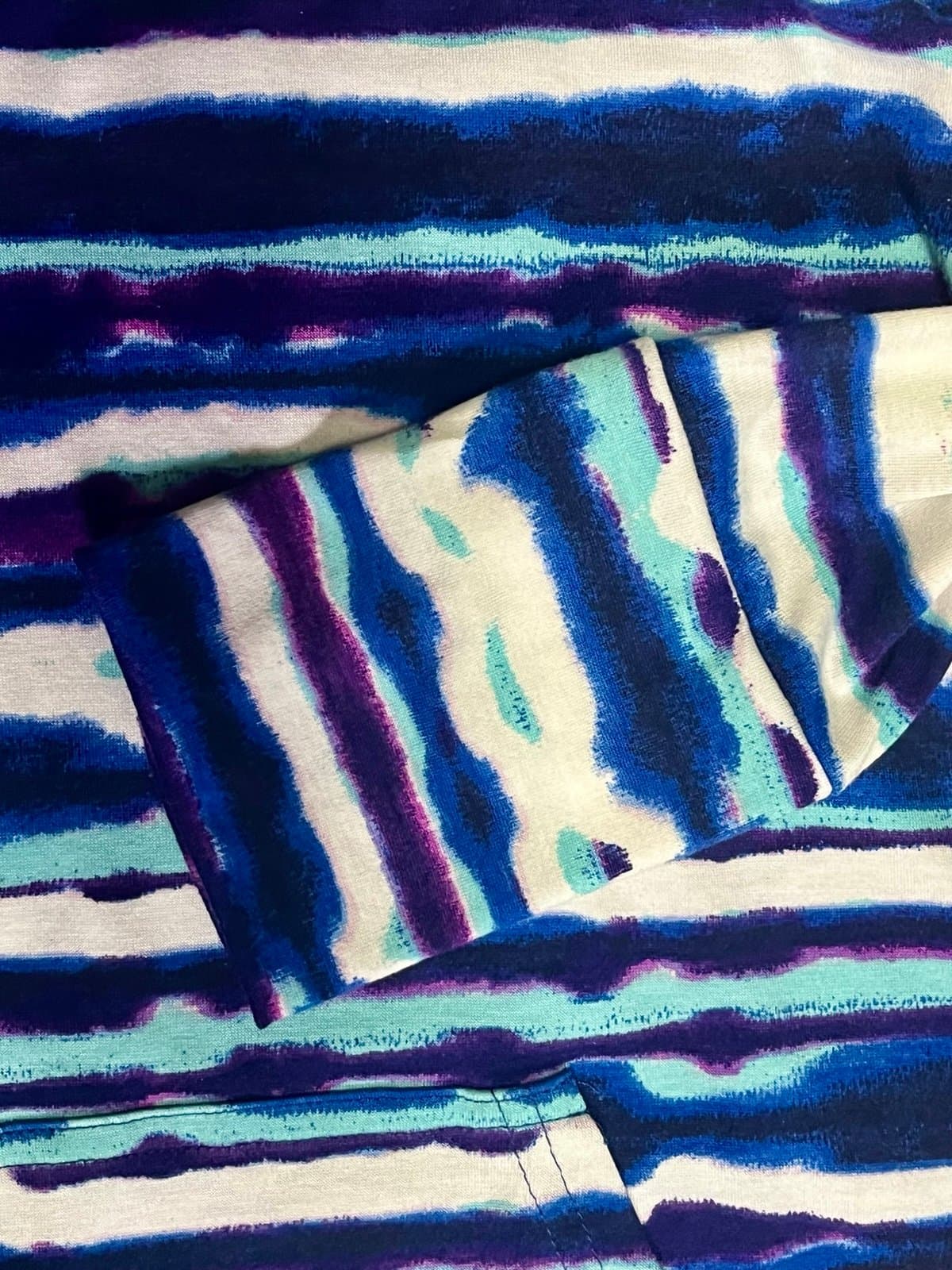 Lularoe Hoodie size SM - Thumbnail 5