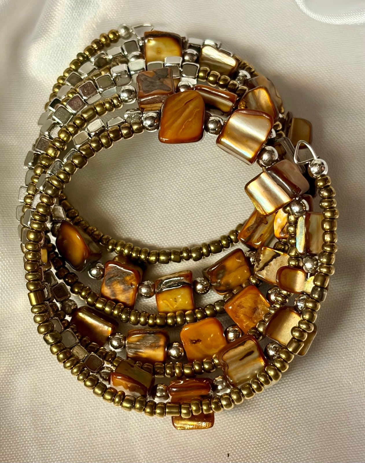 Necklace and Earrings and Bracelet Set - Thumbnail 6