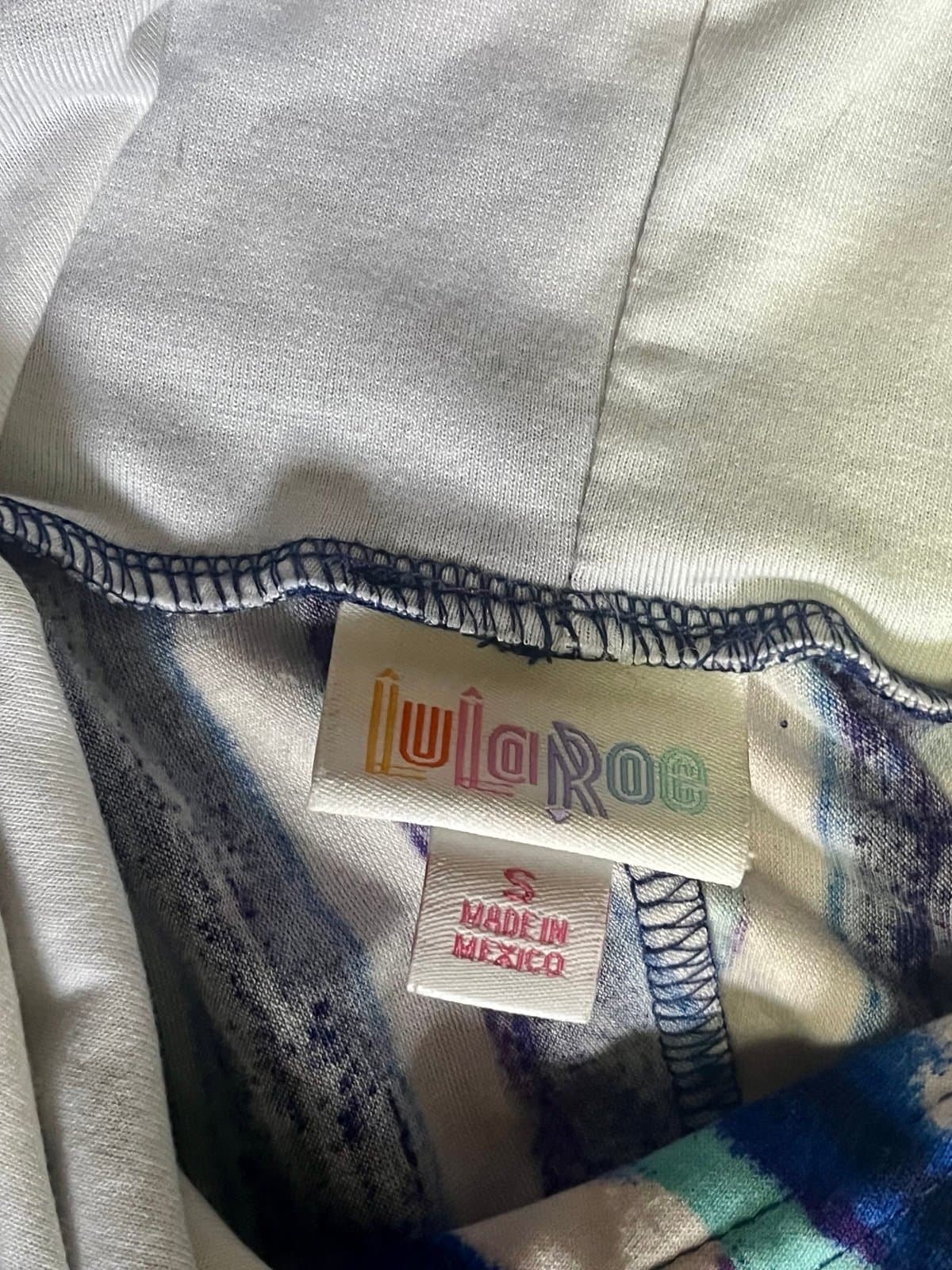 Lularoe Hoodie size SM - Thumbnail 4