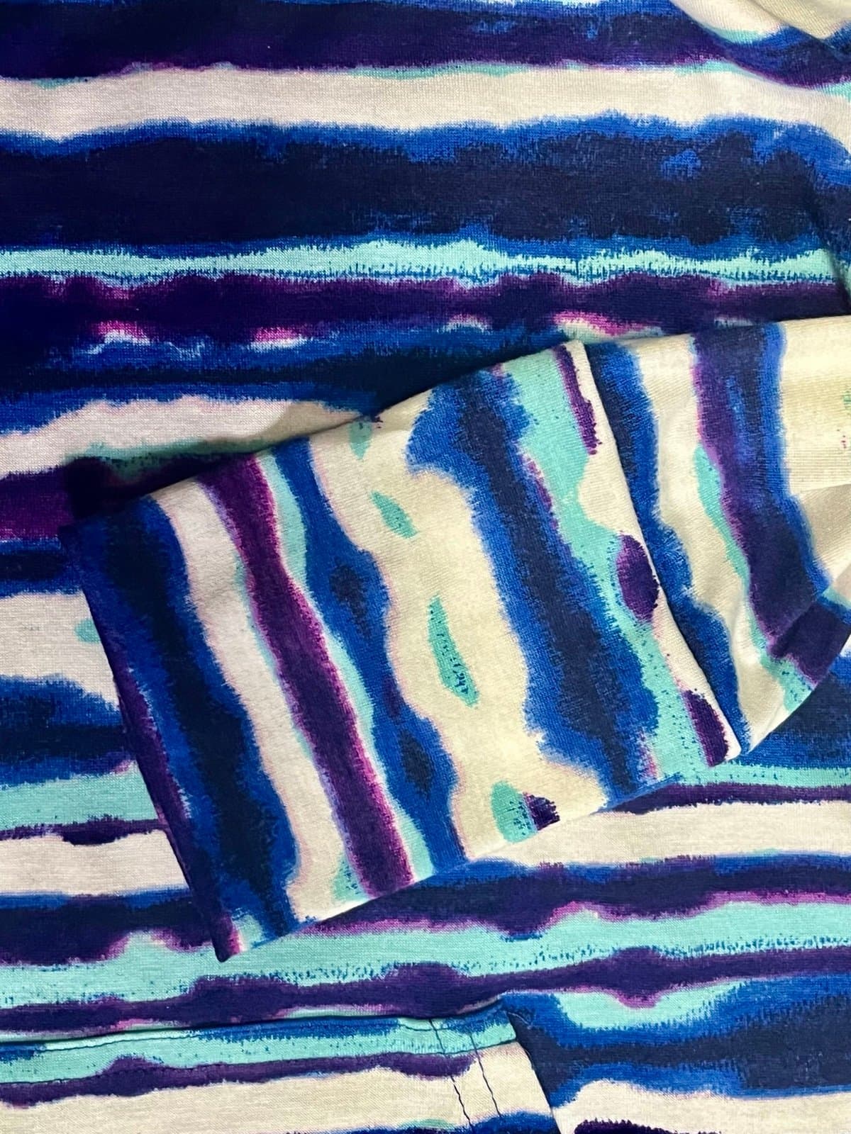 Lularoe Hoodie size SM - Thumbnail 6