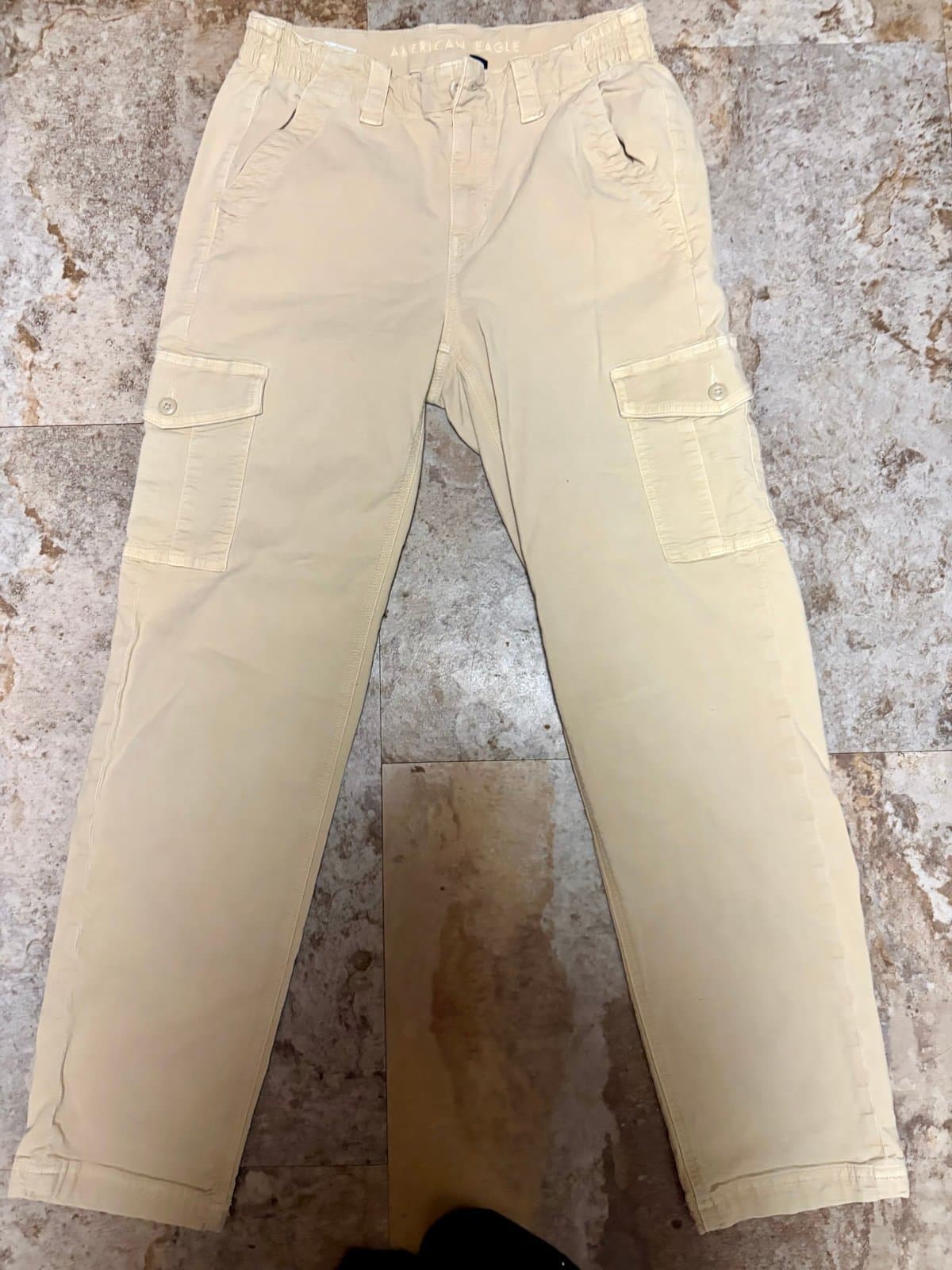 American Eagle Khaki Cargo Pants, size 4 - Thumbnail 2