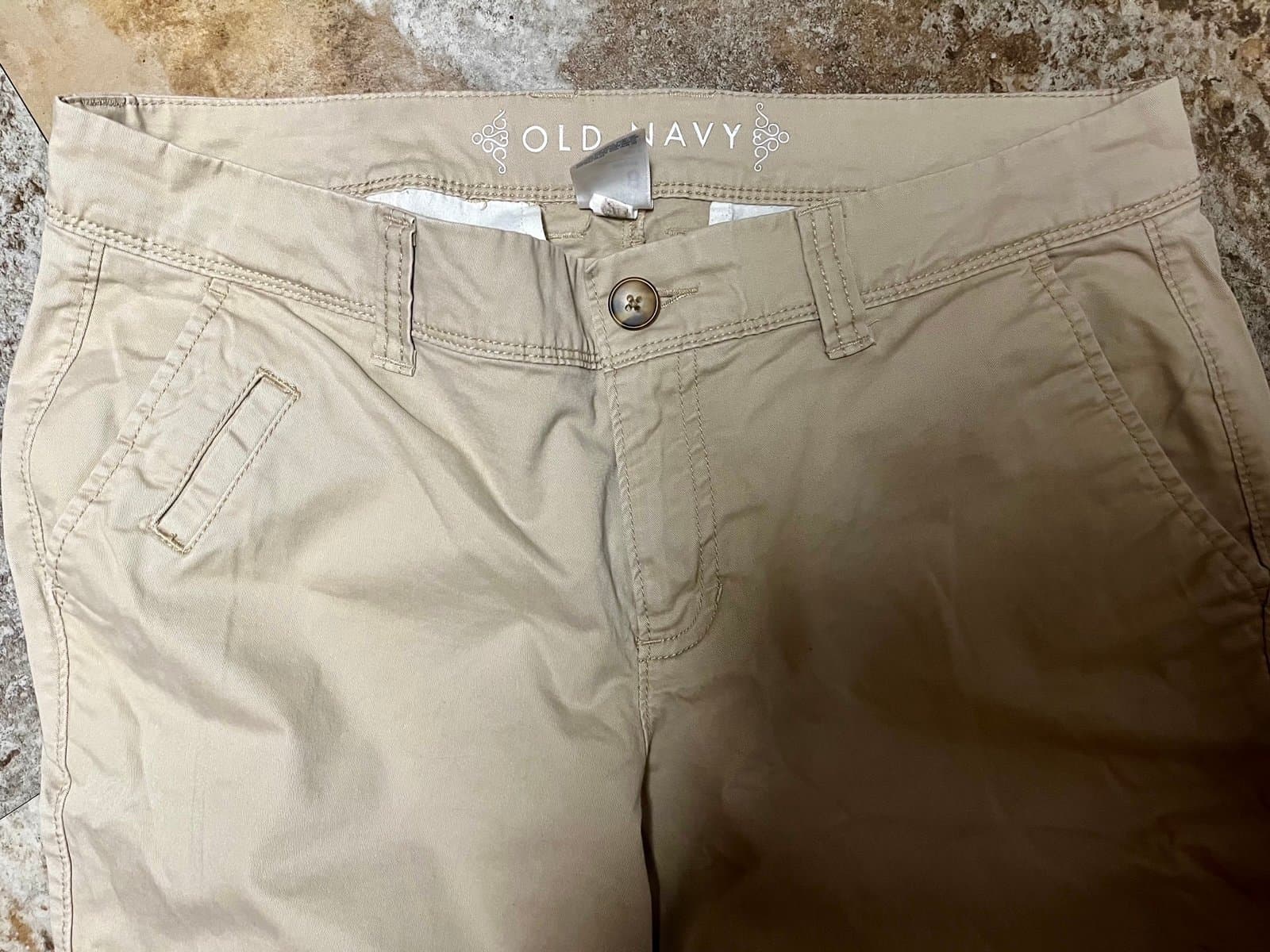 Old Navy Khakis size SM - Thumbnail 2
