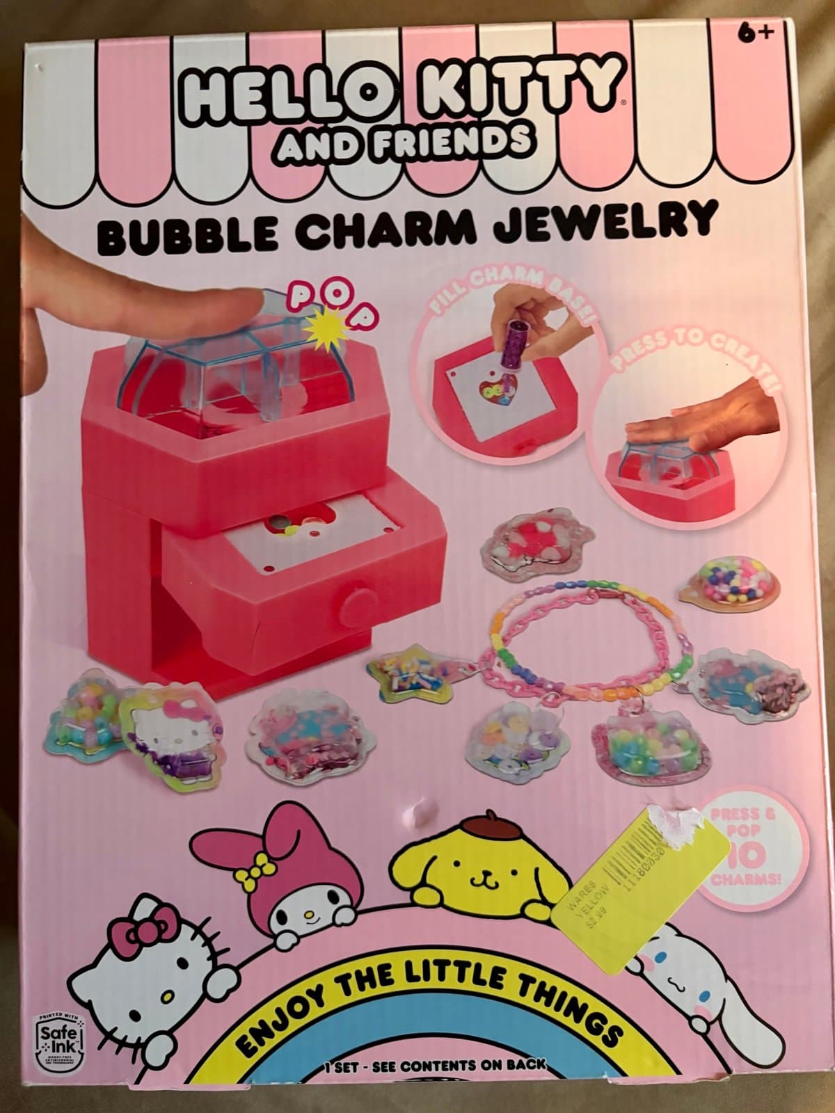 Hello Kitty Bubble Charm Craft Kit - Image 1