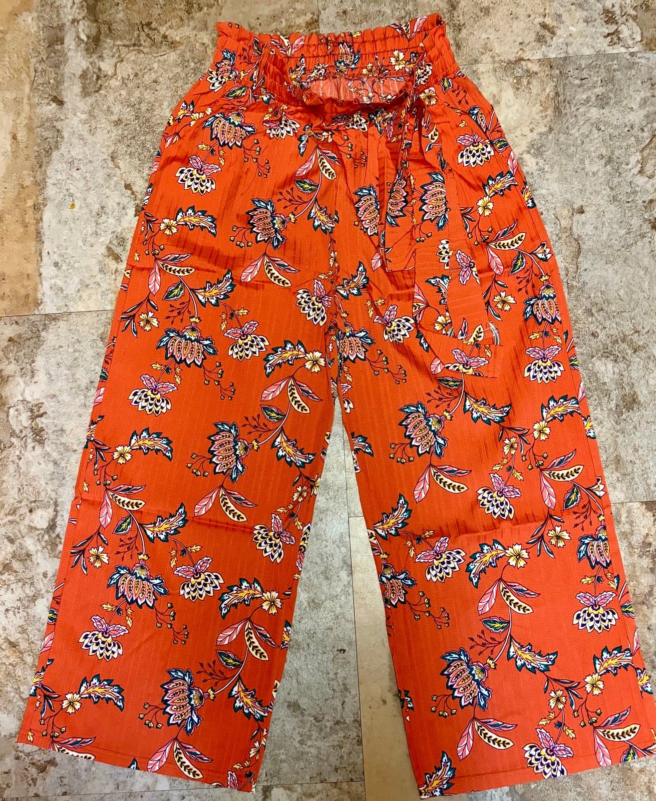 NWT, Floral Wide leg pant - Thumbnail 3